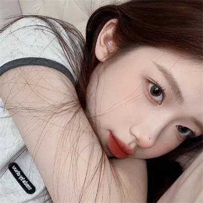 艳谍飘香